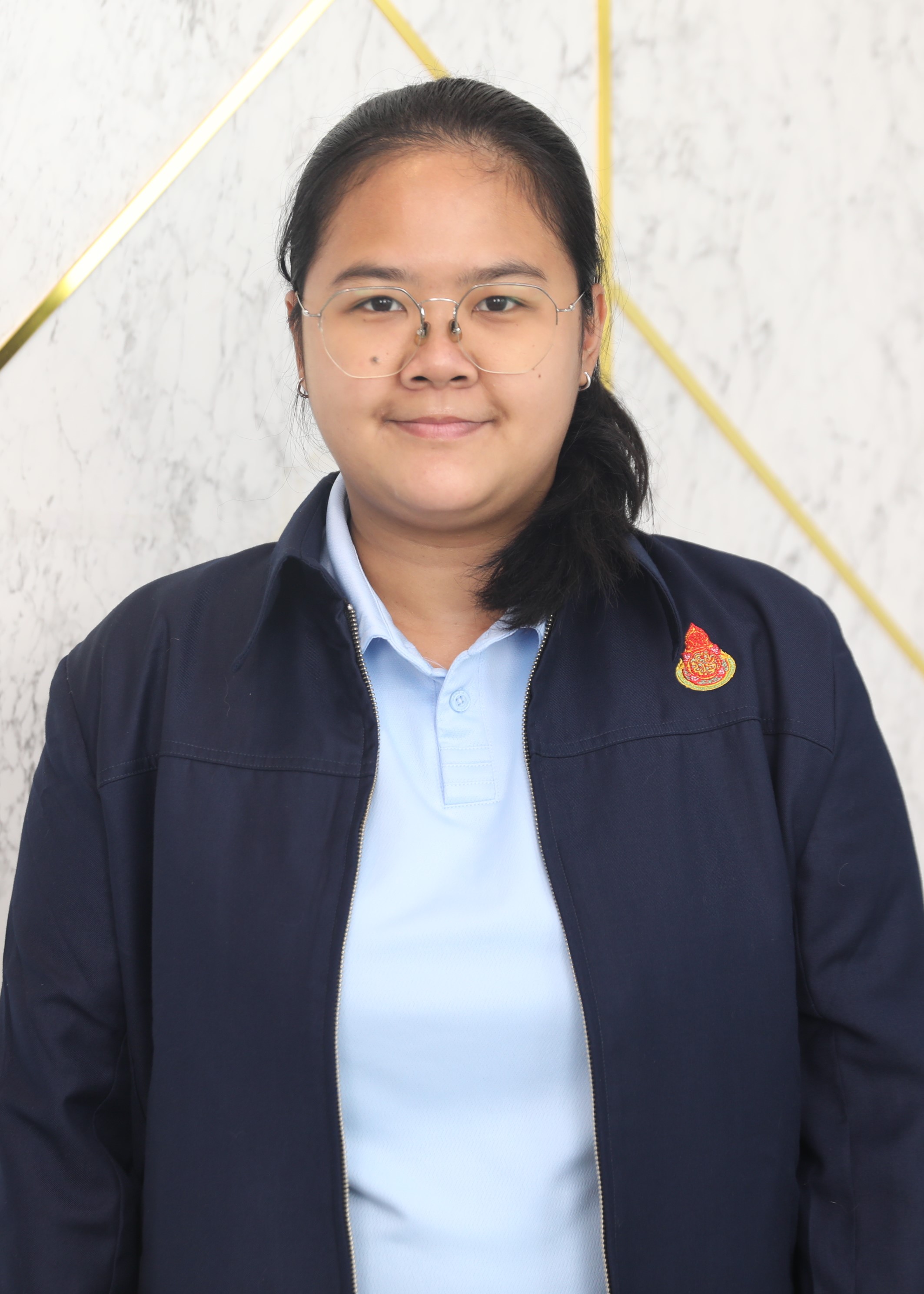 นางสาวนพศร พรมณีพิศมัย